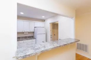 1211 Westview Ln, Raleigh, NC 27605 - Photo 14