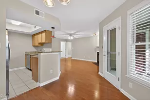 113 Abingdon Ct, Cary, NC 27513 - Photo 10