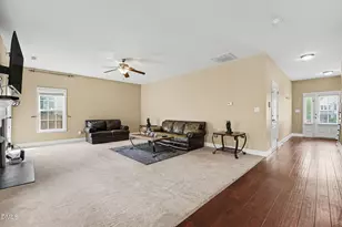 3205 Dove Hunter Cir, Fayetteville, NC 28306 - Photo 16