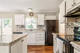 300 E Hemp St, Robbins, NC 27325 - Photo 14