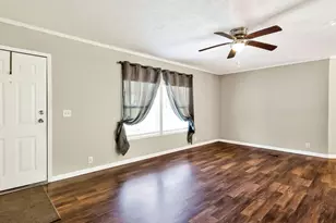 300 E Hemp St, Robbins, NC 27325 - Photo 6