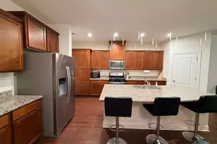 735 Lampwick Ln, Cary, NC 27513 - Photo 12