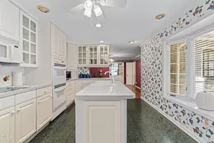 3211 Plantation Rd, Raleigh, NC 27609 - Photo 20
