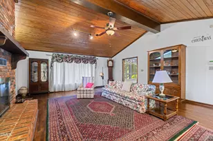 3211 Plantation Rd, Raleigh, NC 27609 - Photo 8
