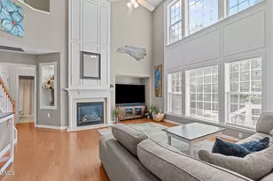 1034 Holtridge Dr, Apex, NC 27523 - Photo 10