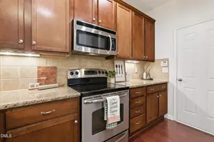 9129 Bunnwood Ln, Raleigh, NC 27617 - Photo 36