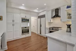 60142 Davie, Chapel Hill, NC 27517 - Photo 16