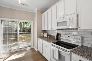 2425 Valley Haven Dr, Raleigh, NC 27603 - Photo 24