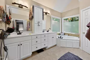 202 Montford Hall Ct, Cary, NC 27519 - Photo 26