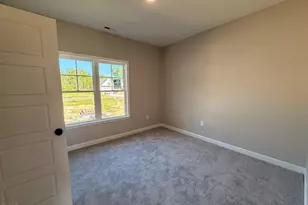 3731 Chatsworth Dr, La Grange, NC 28551 - Photo 2