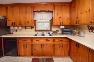 148 Fairview Village Rd, Dunn, NC 28334 - Photo 10