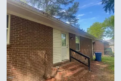 417 Lane Street SE, Wilson, NC 27893 - Photo 2