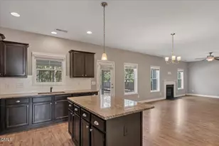 3015 Dana Ln, Aberdeen, NC 28315 - Photo 14