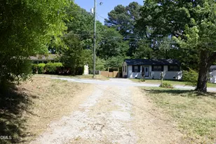 3405 Apache Dr, Raleigh, NC 27609 - Photo 4