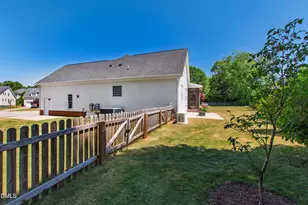204 Temple Gate Dr, Cary, NC 27518 - Photo 40