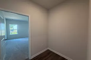 301 Allegheny Dr, Sanford, NC 27330 - Photo 8