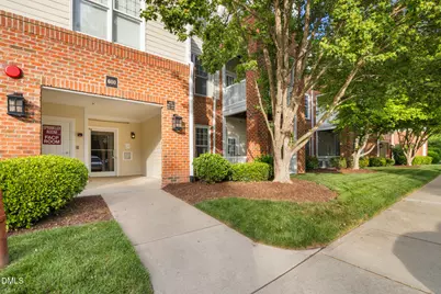 622 Waterford Lake Drive, Cary, NC 27519 - Photo 2