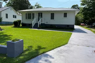 129 S Bullock St, Henderson, NC 27536 - Photo 2