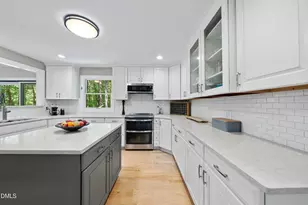 1216 Teaberry Ct, Cary, NC 27519 - Photo 8