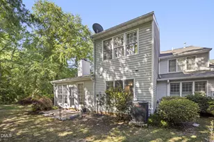 111 Breakers Pl, Cary, NC 27511 - Photo 4