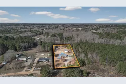 145 Hunter Lane, Henderson, NC 27537 - Photo 2
