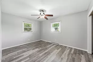 507 W Gilbreath St, Graham, NC 27253 - Photo 14