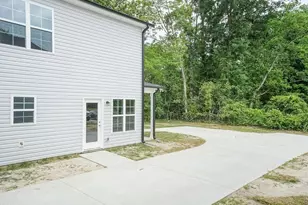 208 S Leslie St, Goldsboro, NC 27530 - Photo 2