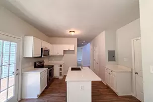 522 Shawnee Dr, Louisburg, NC 27549 - Photo 2