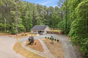 9004 Habitat Cir, Chapel Hill, NC 27516 - Photo 2