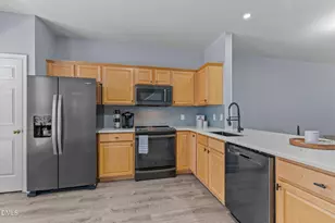 4824 Wyatt Brook Way, Raleigh, NC 27609 - Photo 16