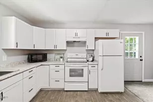 320 Holland Glen St, Fuquay-Varina, NC 27526 - Photo 6