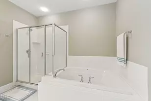 10411 Rosegate Ct, Raleigh, NC 27617 - Photo 10