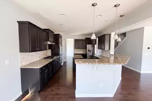 1305 Ivey Grove Ct, Fuquay Varina, NC 27526 - Photo 2