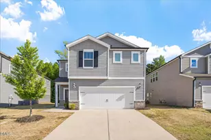 157 Wilbur Lake Dr, Fuquay Varina, NC 27526 - Photo 1