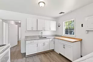 2618 Bedford Ave, Raleigh, NC 27607 - Photo 10