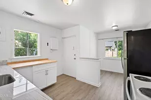 2618 Bedford Ave, Raleigh, NC 27607 - Photo 8