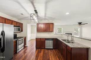 2547 Cres Forest Dr, Raleigh, NC 27610 - Photo 10