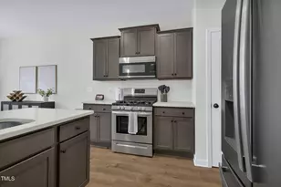 717 Utley St, Holly Springs, NC 27540 - Photo 14