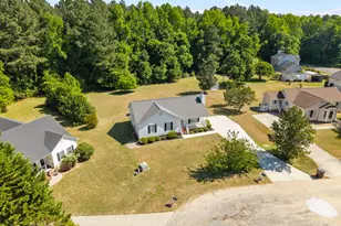 40 Circle Tree Ln, Angier, NC 27501 - Photo 2