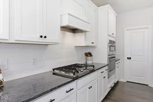 131 Barba Pass Ln, Garner, NC 27529 - Photo 4