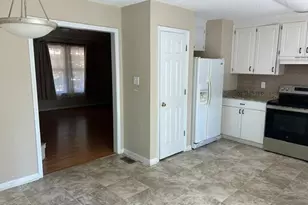 2910 Brittany Dr, Clayton, NC 27520 - Photo 8