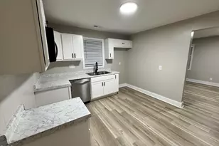 1402 S Williams St, Henderson, NC 27536 - Photo 8