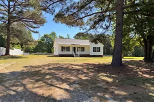 153 Sommerset Dr, Clayton, NC 27520 - Photo 2
