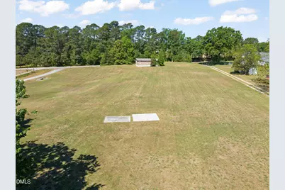 2660 Nc 242 N, Benson, NC 27504 - Photo 2