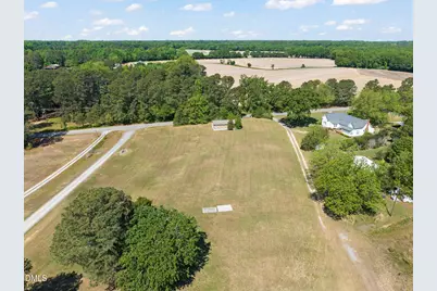2660 Nc 242 N, Benson, NC 27504 - Photo 4