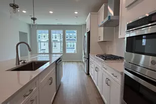 10041 Secluded Gdn Dr, Apex, NC 27523 - Photo 2