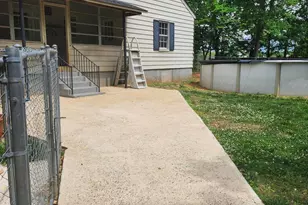 1523 E Main St, Mebane, NC 27302 - Photo 2