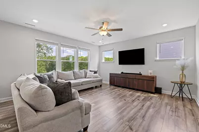 431 Forestview Crest Way, Fuquay Varina, NC 27526 - Photo 10