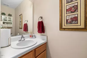 8001 Duck Creek Dr, Raleigh, NC 27616 - Photo 20