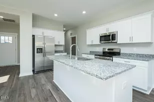 114 Chester Pl, Pikeville, NC 27863 - Photo 6